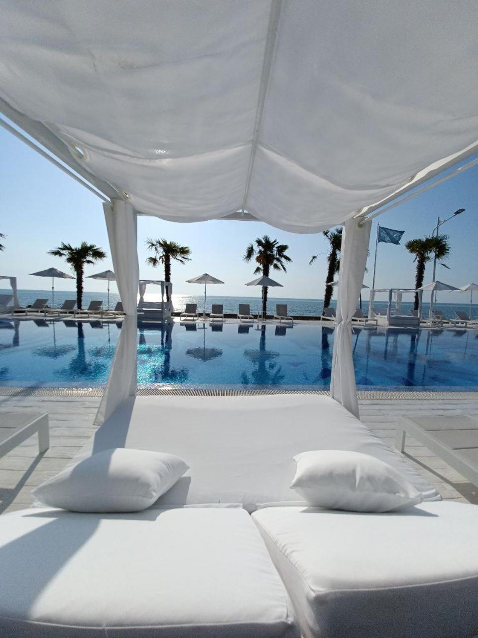 Luxury Oasis Apartment Chakvi Exterior foto