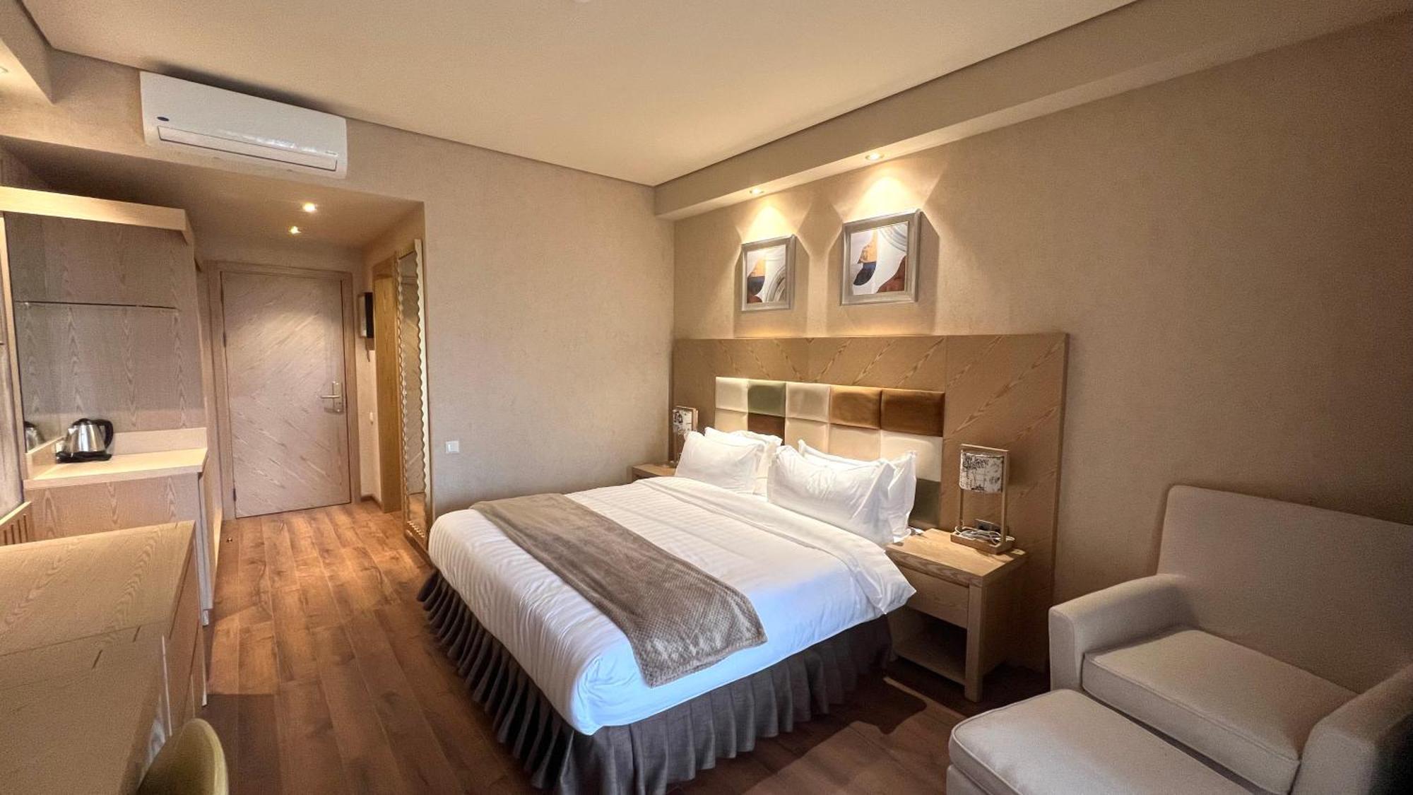 Luxury Oasis Apartment Chakvi Quarto foto
